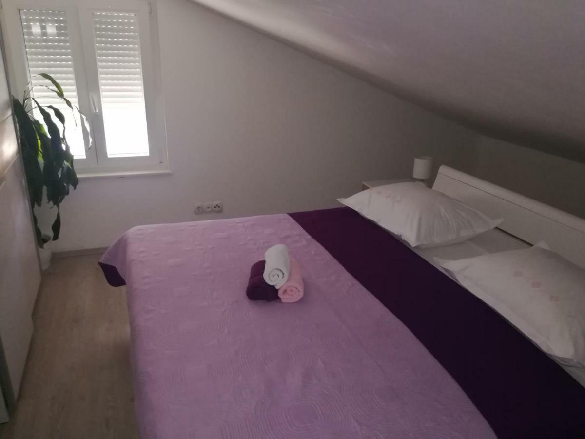 Apartman Daria Apartamento Trogir Exterior foto